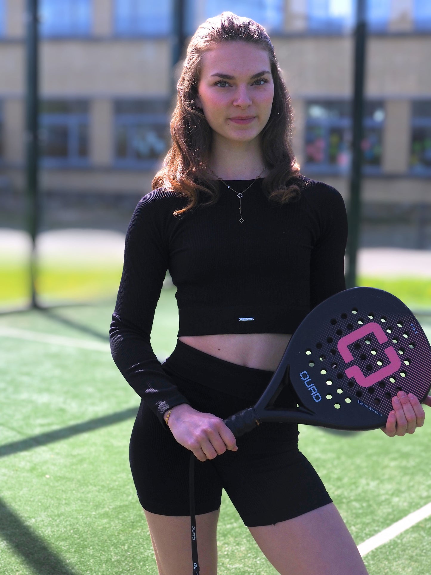 Taille S/M-34/36 L/XL-36/38

Composition : 92% Polyamide 18% Elasthane.
Yasmine mesure 1m66 fait un 38 et porte une taille L/XL.


Ensemble shorty et crop top noir. Matière côtelée. Maintien des fesses. Taille petit.